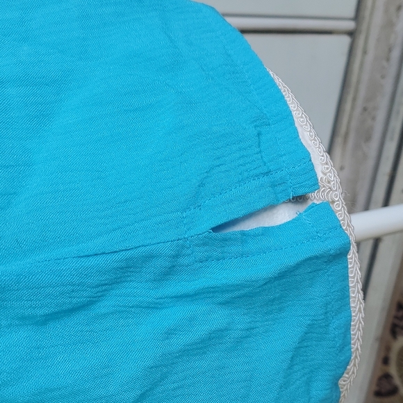 Very Vineyard Turquoise blouse - Picture 5 of 8